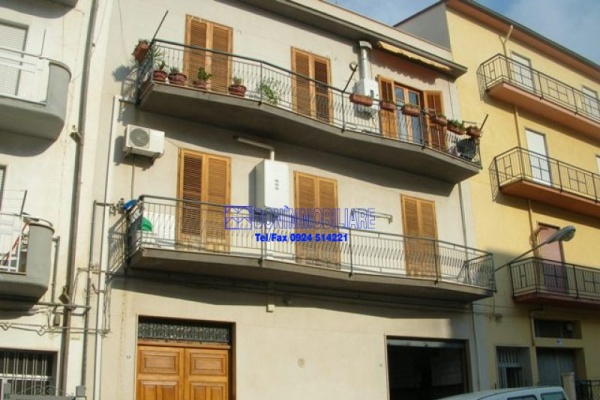 Via Piemonte, 2 Stanze da Letto Stanze da Letto, 3 Stanze Stanze,1 BagnoBathrooms,Appartamento,Vendita,Via Piemonte,1107