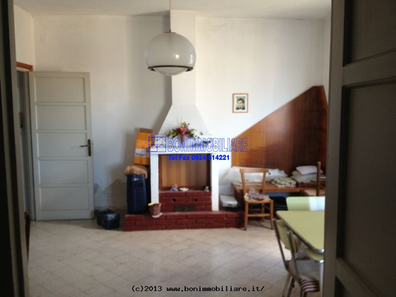 Viale Italia, 3 Stanze da Letto Stanze da Letto, 5 Stanze Stanze,2 BathroomsBathrooms,Appartamento,Vendita,Viale Italia,1111