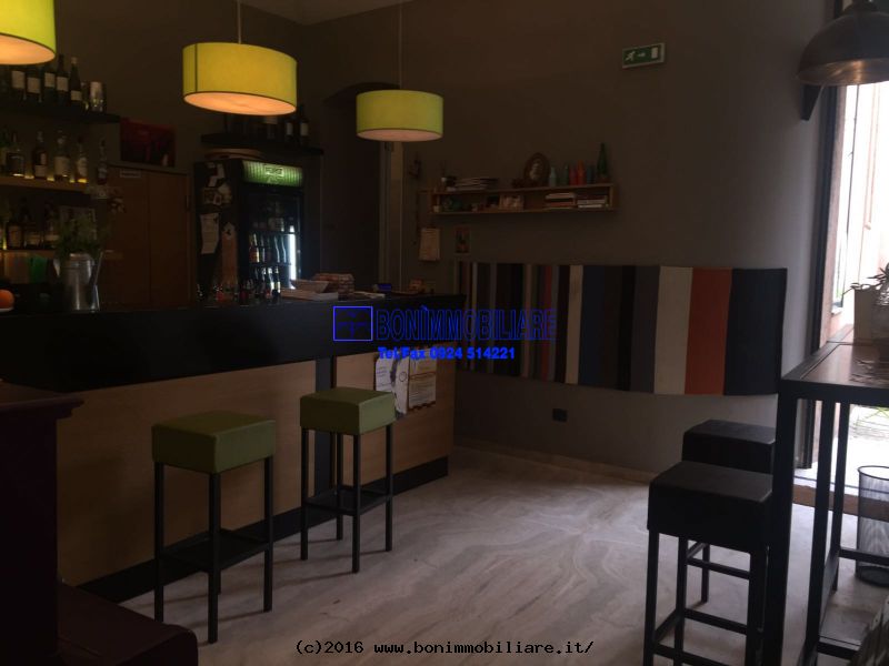 Corso VI Aprile, 3 Stanze Stanze,2 BathroomsBathrooms,Locale Commerciale,Vendita,Corso VI Aprile,1115