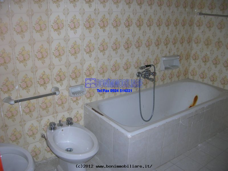 Via Vittorio Veneto, ,1 BagnoBathrooms,Ufficio,Vendita,Via Vittorio Veneto,1176