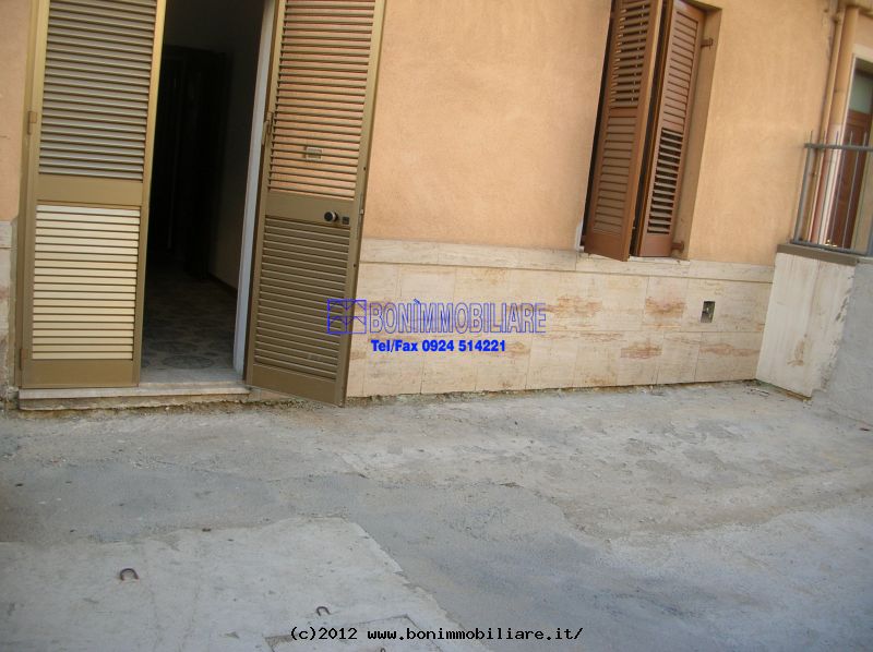 Via Vittorio Veneto, ,1 BagnoBathrooms,Ufficio,Vendita,Via Vittorio Veneto,1176