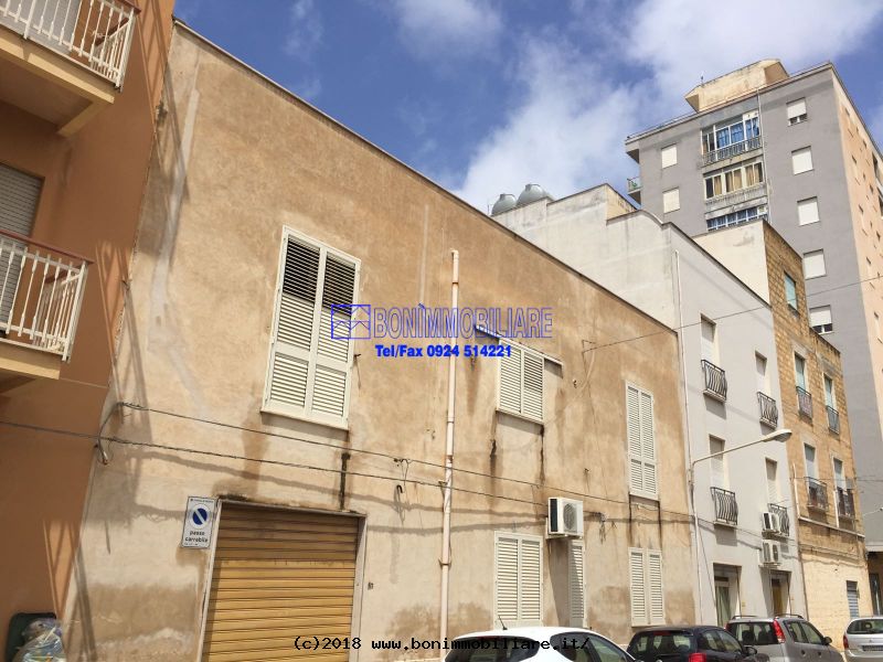 Via Placido Fardella, 3 Stanze da Letto Stanze da Letto, 10 Stanze Stanze,2 BathroomsBathrooms,Indipendente,Vendita,Via Placido Fardella,1186