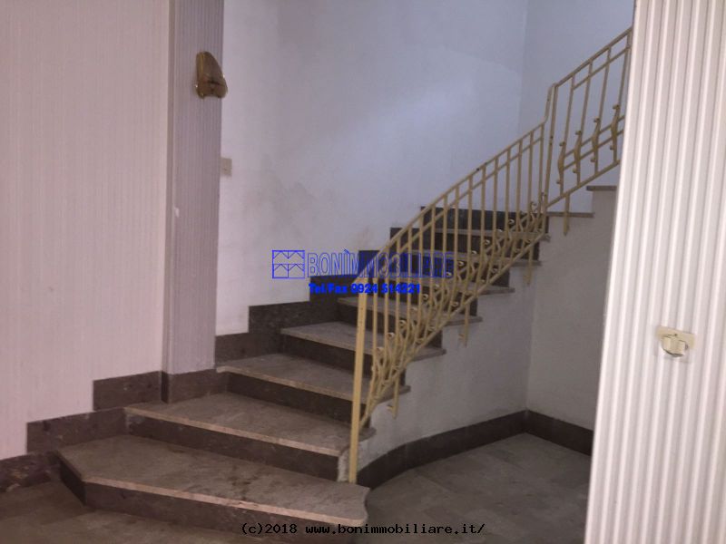 Via Placido Fardella, 3 Stanze da Letto Stanze da Letto, 10 Stanze Stanze,2 BathroomsBathrooms,Indipendente,Vendita,Via Placido Fardella,1186