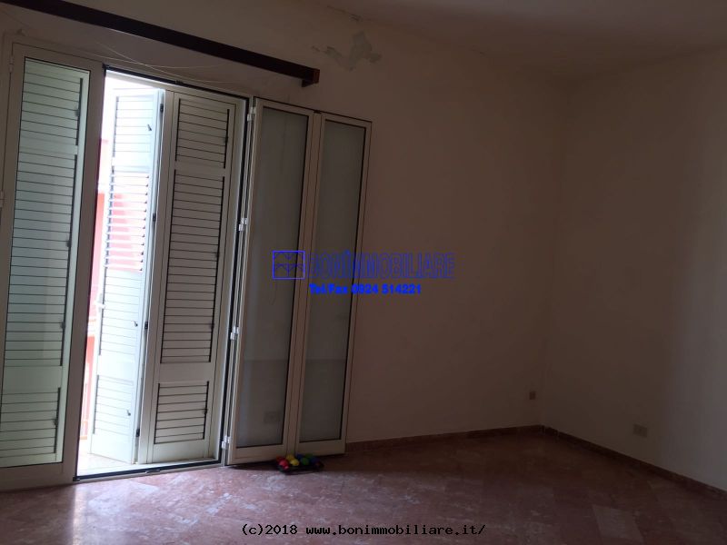 Via Placido Fardella, 3 Stanze da Letto Stanze da Letto, 10 Stanze Stanze,2 BathroomsBathrooms,Indipendente,Vendita,Via Placido Fardella,1186