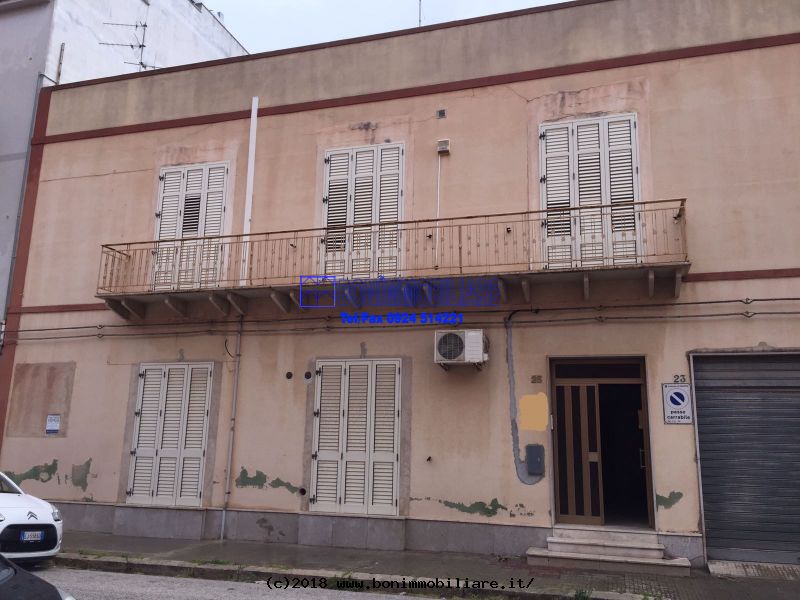 Via Placido Fardella, 3 Stanze da Letto Stanze da Letto, 10 Stanze Stanze,2 BathroomsBathrooms,Indipendente,Vendita,Via Placido Fardella,1186
