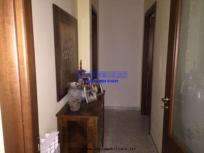 Via Placido Fardella, 3 Stanze da Letto Stanze da Letto, 10 Stanze Stanze,2 BathroomsBathrooms,Indipendente,Vendita,Via Placido Fardella,1186