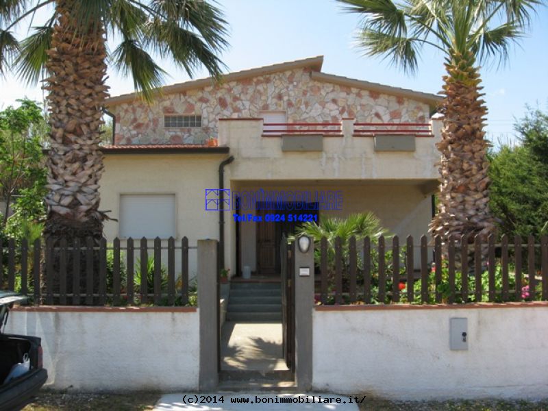 C/da Calatubo, 5 Stanze da Letto Stanze da Letto, 3 Stanze Stanze,3 BathroomsBathrooms,Villa,Affitto,C/da Calatubo ,1008