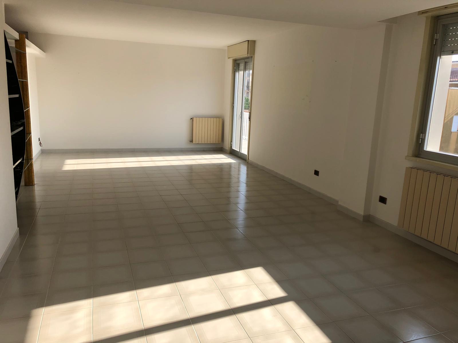 CORSO DEI MILLE, 3 Stanze da Letto Stanze da Letto, 3 Stanze Stanze,2 BathroomsBathrooms,Appartamento,Affitto,CORSO DEI MILLE,1379