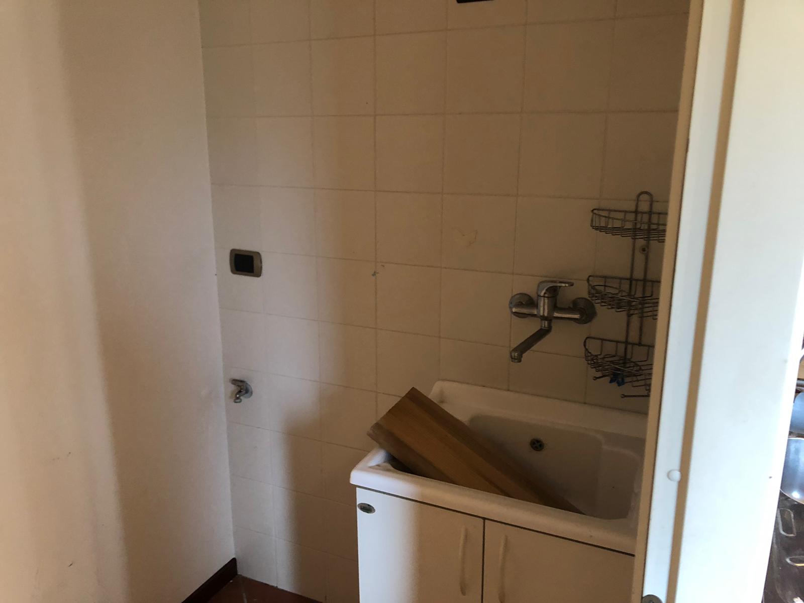 VIA GUIDO GOZZANO, 3 Stanze da Letto Stanze da Letto, 3 Stanze Stanze,2 BathroomsBathrooms,Appartamento,Affitto,VIA GUIDO GOZZANO,1396