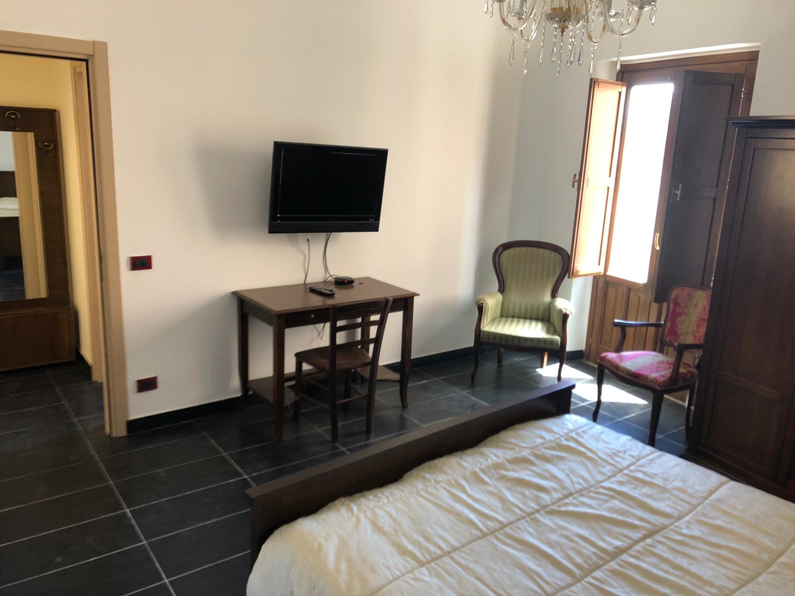 VIA LAURANA, 2 Stanze da Letto Stanze da Letto, 1 Stanza Stanze,2 BathroomsBathrooms,Indipendente,Vendita,VIA LAURANA,1433