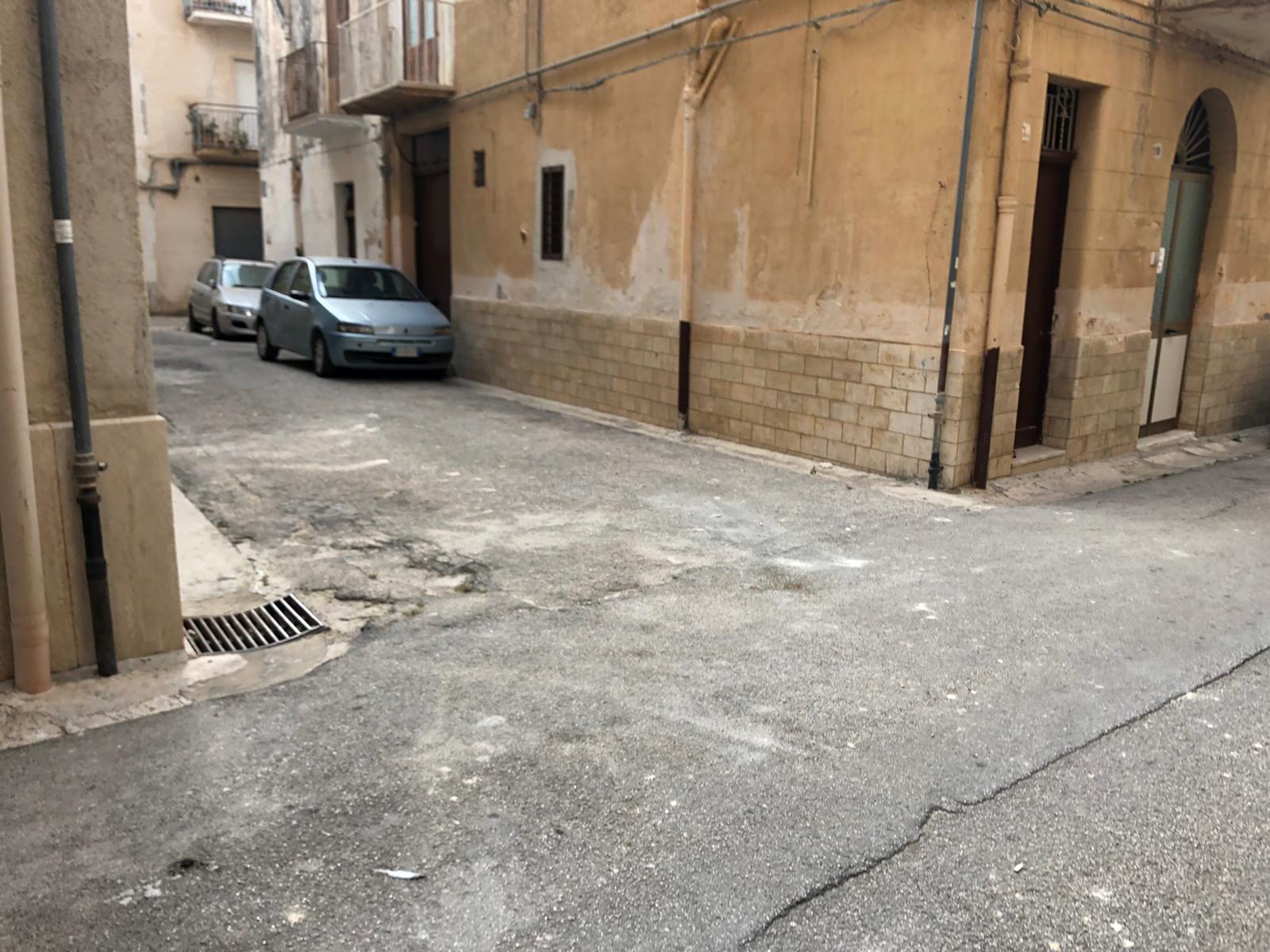 VIA TENENTE FUNDARO', 3 Stanze da Letto Stanze da Letto, 3 Stanze Stanze,2 BathroomsBathrooms,Indipendente,Vendita,VIA TENENTE FUNDARO',1435