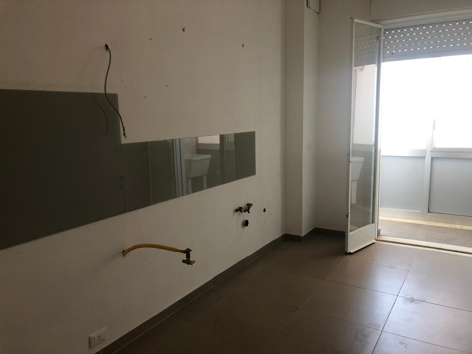 VIALE EUROPA, 3 Stanze da Letto Stanze da Letto, 3 Stanze Stanze,2 BathroomsBathrooms,Appartamento,Vendita,VIALE EUROPA,1445