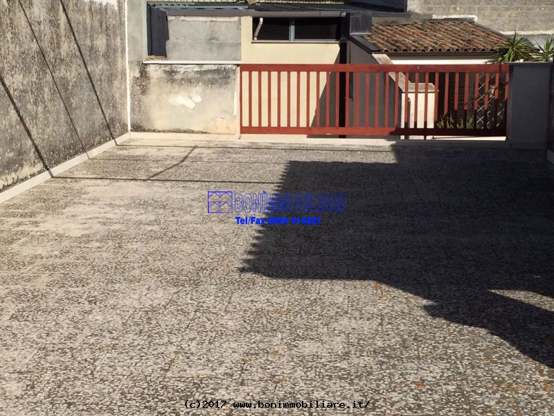 Via Giordano, 2 Stanze da Letto Stanze da Letto, 4 Stanze Stanze,1 BagnoBathrooms,Appartamento,Affitto,Via Giordano,1044