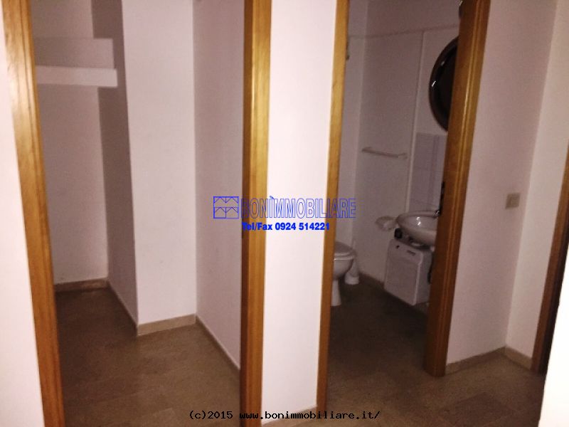 Via Armando Diaz, 3 Stanze Stanze,1 BagnoBathrooms,Ufficio,Affitto,Via Armando Diaz,1046