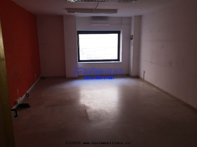 Via Armando Diaz, 3 Stanze Stanze,1 BagnoBathrooms,Ufficio,Affitto,Via Armando Diaz,1046