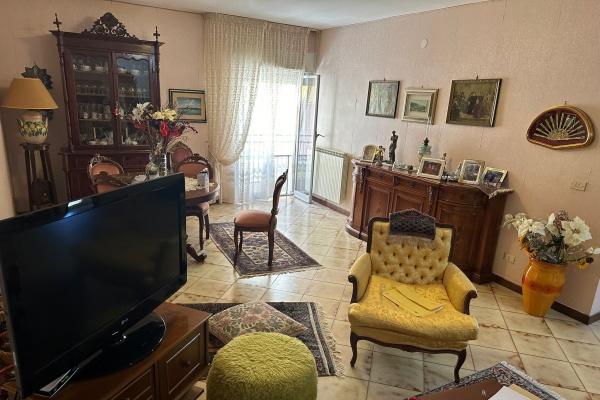 VIA S. IPPOLITO, 2 Stanze da Letto Stanze da Letto, 4 Stanze Stanze,1 BagnoBathrooms,Appartamento,Vendita,VIA S. IPPOLITO,1658