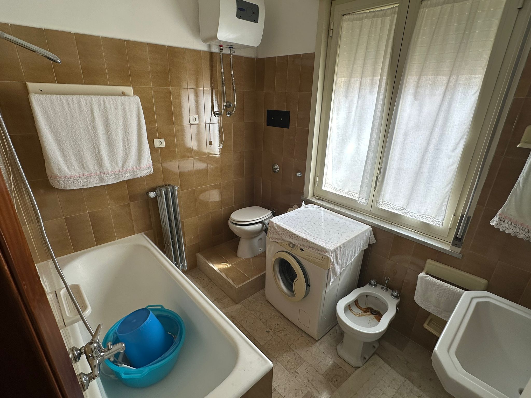 VIALE EUROPA, 2 Stanze da Letto Stanze da Letto, 3 Stanze Stanze,1 BagnoBathrooms,Appartamento,Vendita,VIALE EUROPA,1659