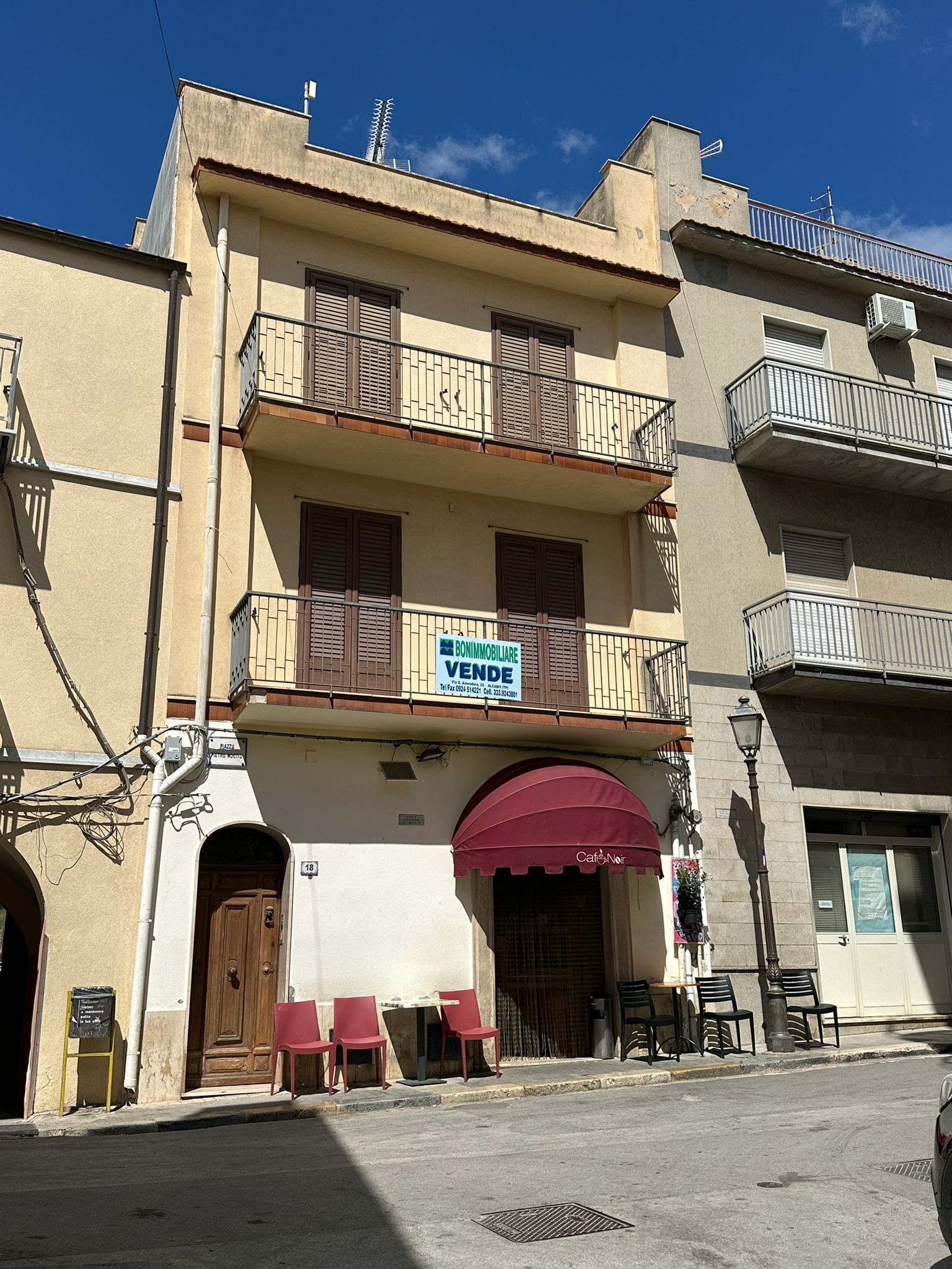 PIAZZA NOCITO, 4 Stanze da Letto Stanze da Letto, 5 Stanze Stanze,3 BathroomsBathrooms,Indipendente,Vendita,PIAZZA NOCITO,1664
