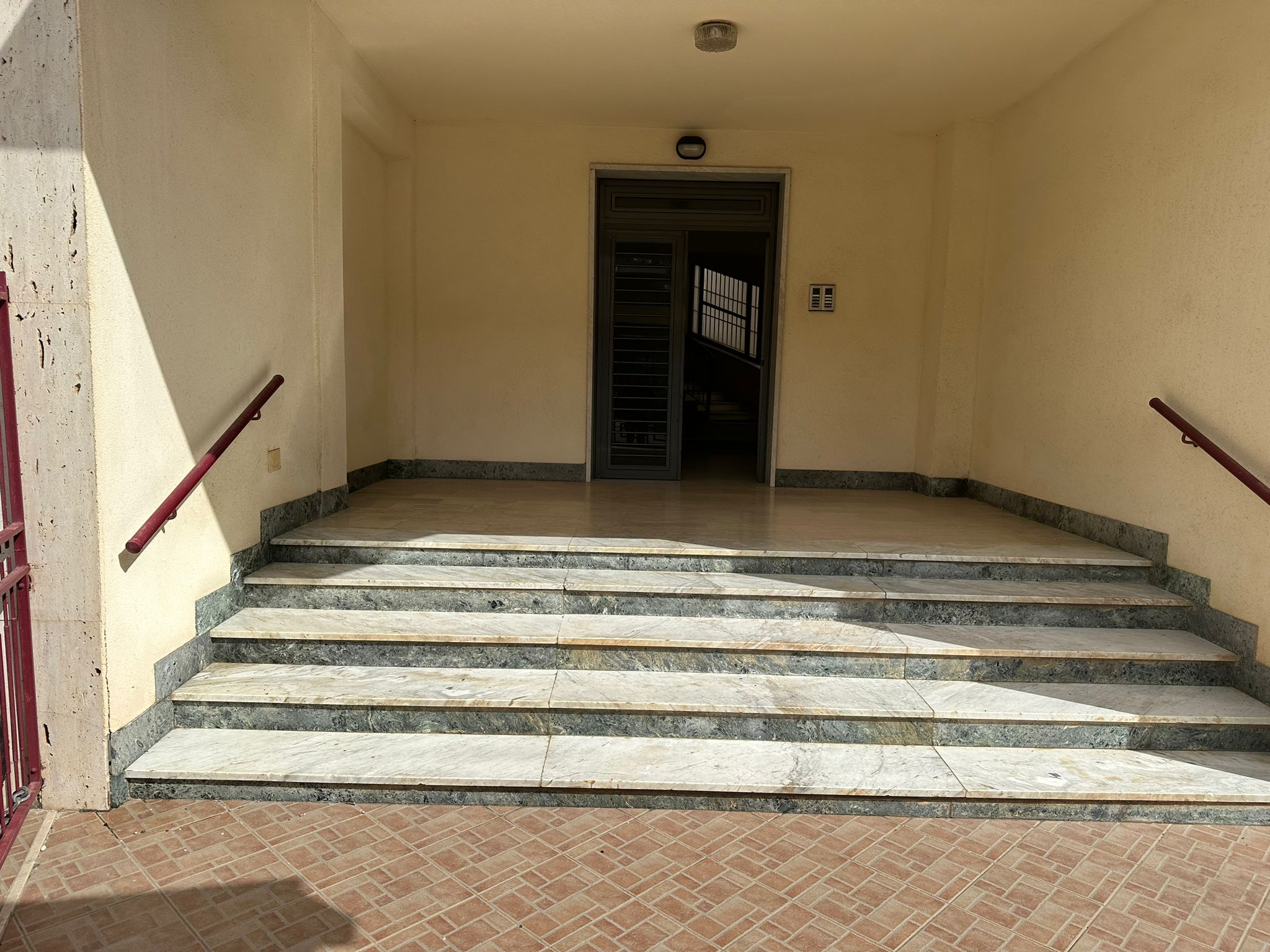VIALE EUROPA, 2 Stanze da Letto Stanze da Letto, 3 Stanze Stanze,1 BagnoBathrooms,Appartamento,Vendita,VIALE EUROPA,1674