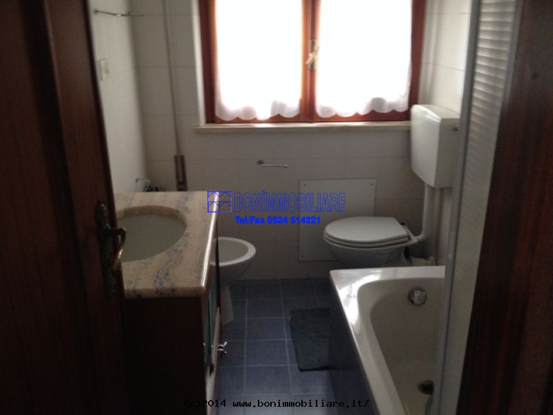 Viale Italia, 3 Stanze da Letto Stanze da Letto, 4 Stanze Stanze,1 BagnoBathrooms,Appartamento,Affitto,Viale Italia,1052