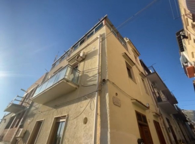 VIA ASMARA, 4 Stanze da Letto Stanze da Letto, 4 Stanze Stanze,3 BathroomsBathrooms,Indipendente,Vendita,VIA ASMARA,1687