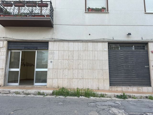 VIA GIUSEPPE CESARE ABBA, 3 Stanze Stanze,1 BagnoBathrooms,Locale Commerciale,Vendita,VIA GIUSEPPE CESARE ABBA,1699