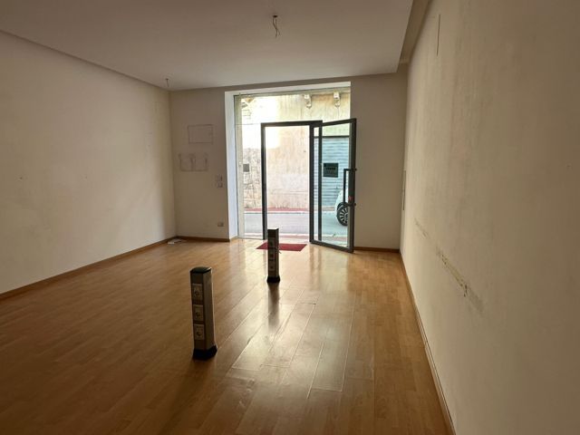 VIA GALILEO GALILEI, 2 Stanze Stanze,1 BagnoBathrooms,Locale Commerciale,Vendita,VIA GALILEO GALILEI,1705