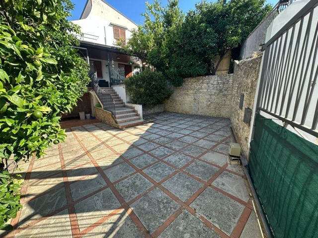 VIA SS. SALVATORE, 3 Stanze da Letto Stanze da Letto, 2 Stanze Stanze,2 BathroomsBathrooms,Villa,Vendita,VIA SS. SALVATORE,1714