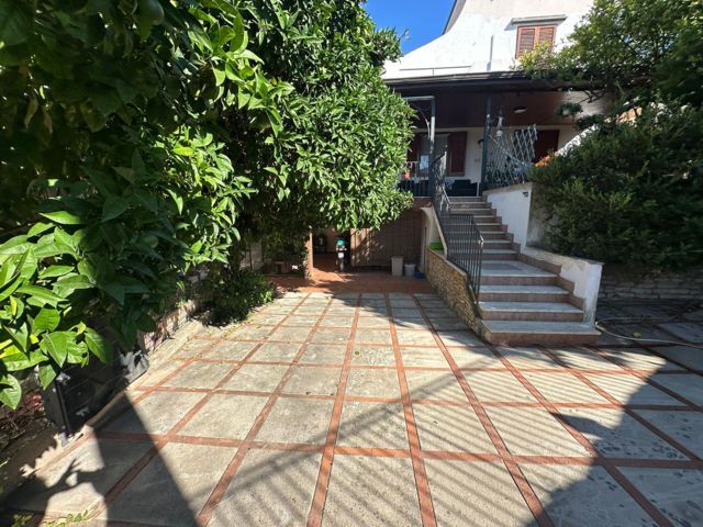 VIA SS. SALVATORE, 3 Stanze da Letto Stanze da Letto, 2 Stanze Stanze,2 BathroomsBathrooms,Villa,Vendita,VIA SS. SALVATORE,1714