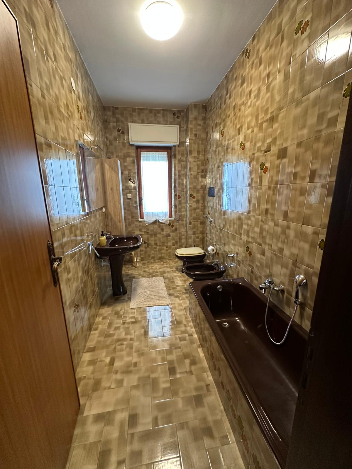 VIALE EUROPA, 2 Stanze da Letto Stanze da Letto, 3 Stanze Stanze,2 BathroomsBathrooms,Appartamento,Affitto,VIALE EUROPA,1722
