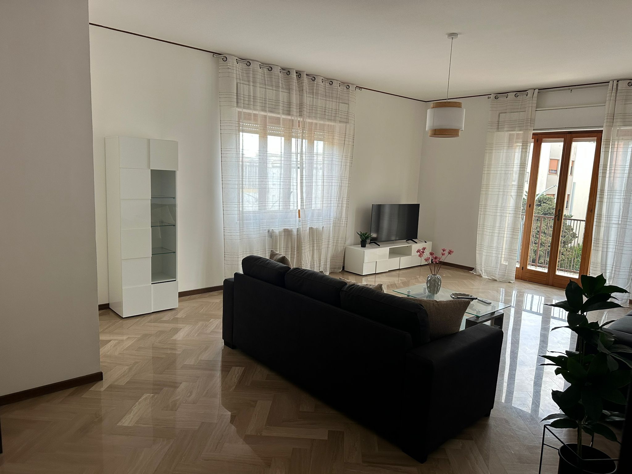 VIALE EUROPA, 2 Stanze da Letto Stanze da Letto, 3 Stanze Stanze,2 BathroomsBathrooms,Appartamento,Affitto,VIALE EUROPA,1722