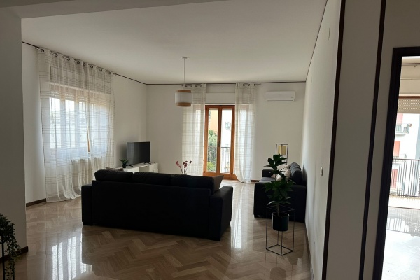 VIALE EUROPA, 2 Stanze da Letto Stanze da Letto, 3 Stanze Stanze,2 BathroomsBathrooms,Appartamento,Affitto,VIALE EUROPA,1722