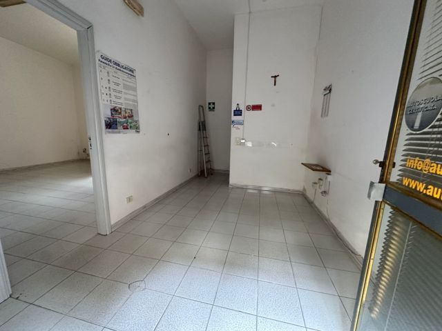 VIA DANTE ALIGHIERI, 3 Stanze Stanze,1 BagnoBathrooms,Locale Commerciale,Affitto,VIA DANTE ALIGHIERI,1746