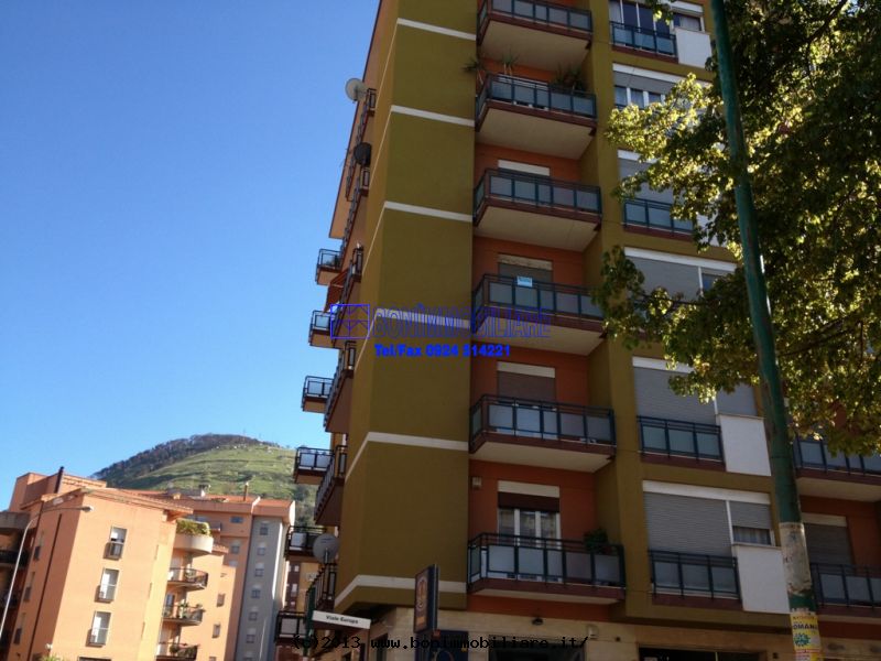 Viale Europa, 3 Stanze da Letto Stanze da Letto, 5 Stanze Stanze,2 BathroomsBathrooms,Appartamento,Affitto,Viale Europa,1064