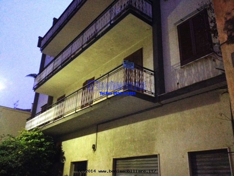 Via Metteotti, 5 Stanze Stanze,2 BathroomsBathrooms,Appartamento,Affitto,Via Metteotti,1065