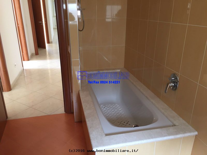 Via Porta Palermo, 3 Stanze da Letto Stanze da Letto, 5 Stanze Stanze,2 BathroomsBathrooms,Appartamento,Affitto,Via Porta Palermo,1067