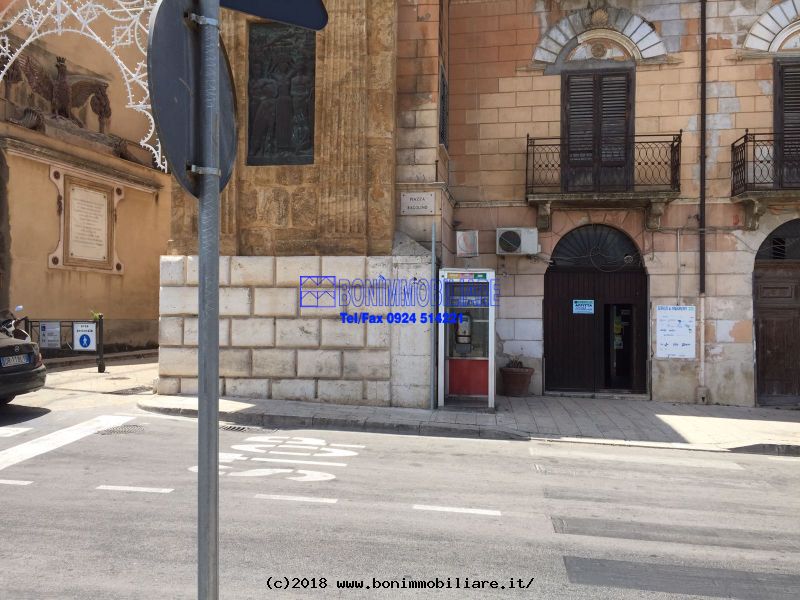 Piazza Bagolino, 3 Stanze Stanze,1 BagnoBathrooms,Locale Commerciale,Affitto,Piazza Bagolino,1068