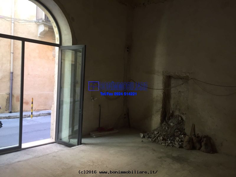 Via XV Maggio, 2 Stanze Stanze,1 BagnoBathrooms,Locale Commerciale,Affitto,Via XV Maggio,1071